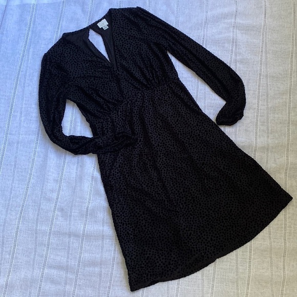 A New Day little black dress with deep v-neck and textured print. - Picture 14 of 14
